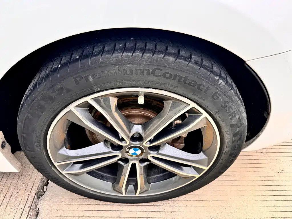 BMW 1 Series 2020 — фото 17