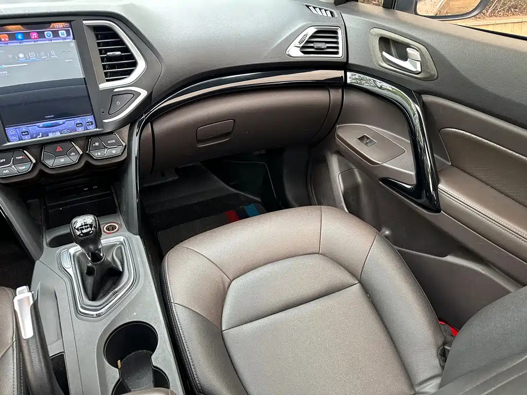 GAC Motor Trumpchi GS4 2017 — фото 27