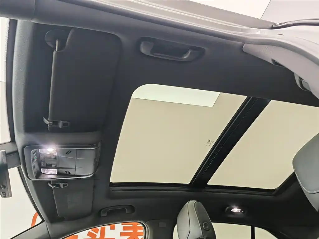 Cadillac XT4 2020 — фото 14