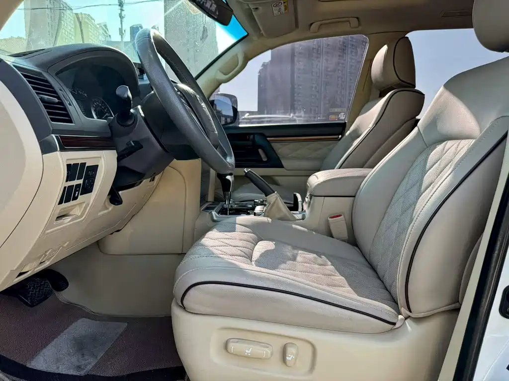 Toyota Land Cruiser 2018 — фото 4