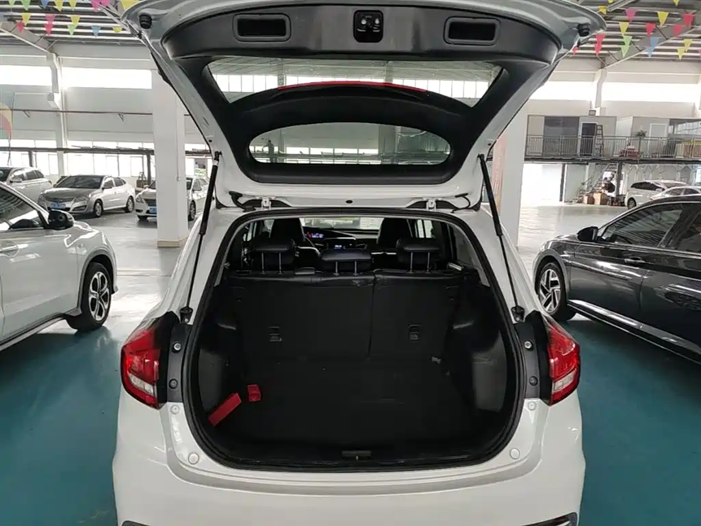 Honda Jade 2017 — фото 19