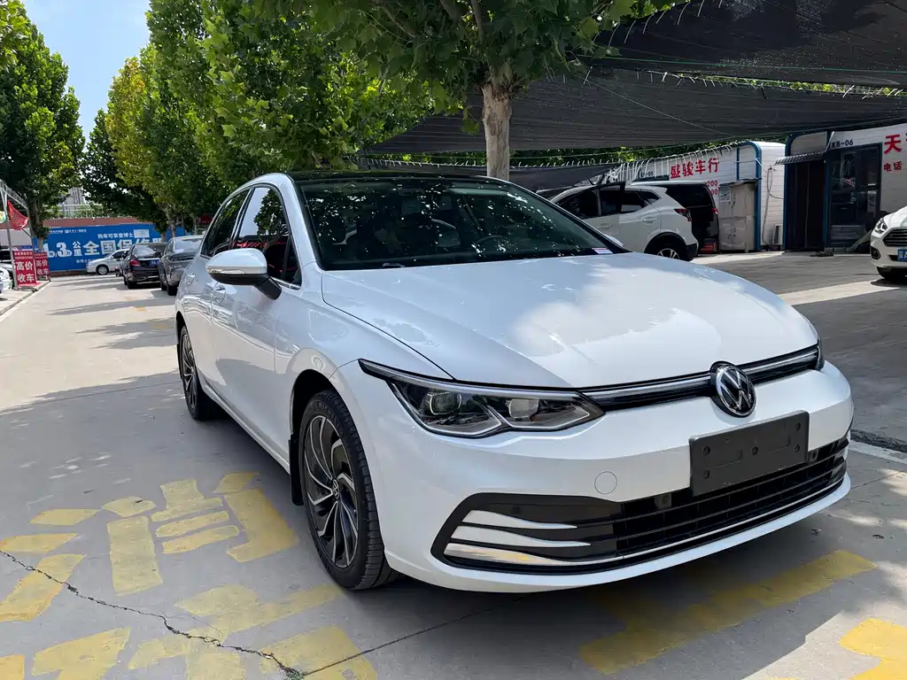 Volkswagen Golf 2022