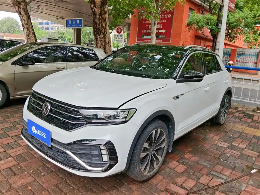 Volkswagen T-Roc 2021 — фото 1