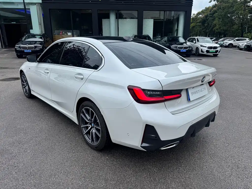 BMW 3 Series 2024