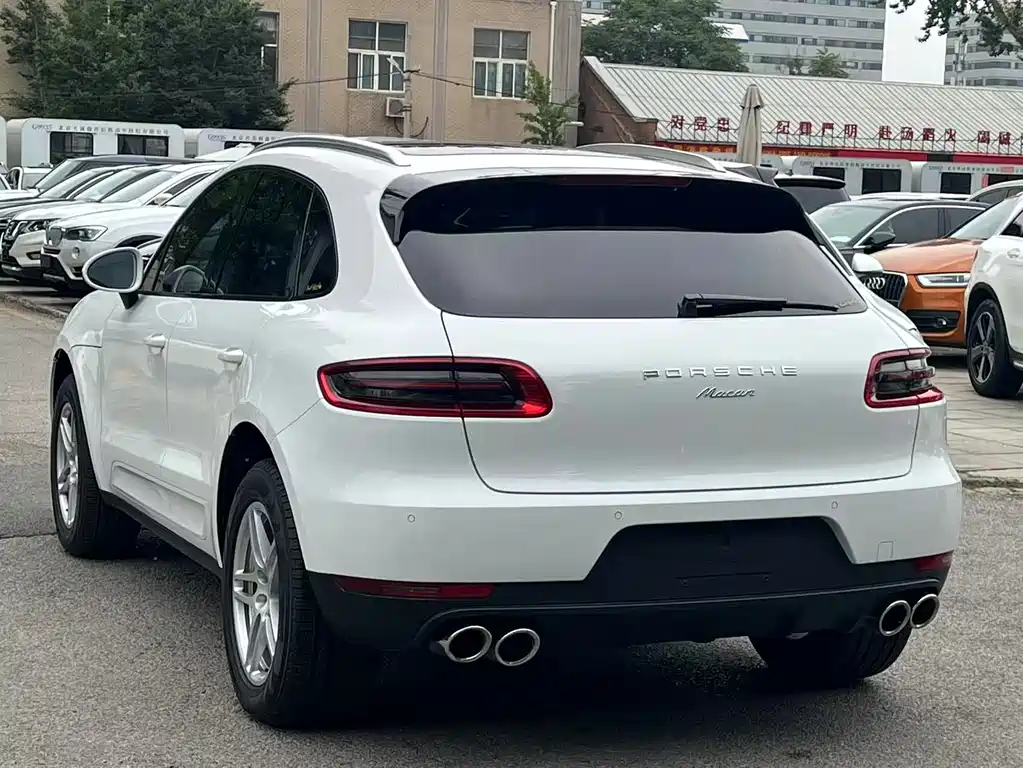 Porsche Macan 2018 — фото 29