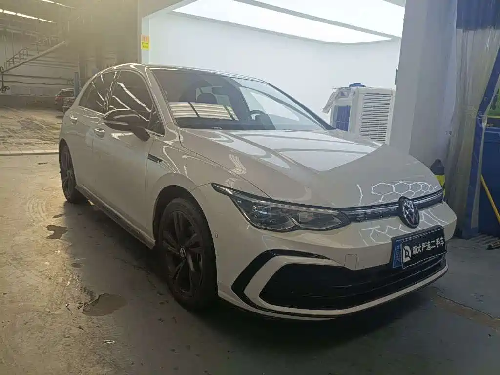 Volkswagen Golf 2023