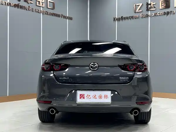 Mazda 3 Axela 2022