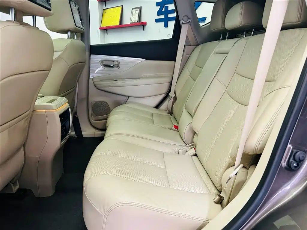 Nissan Murano 2018 — фото 22