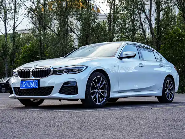 BMW 3 Series 2022