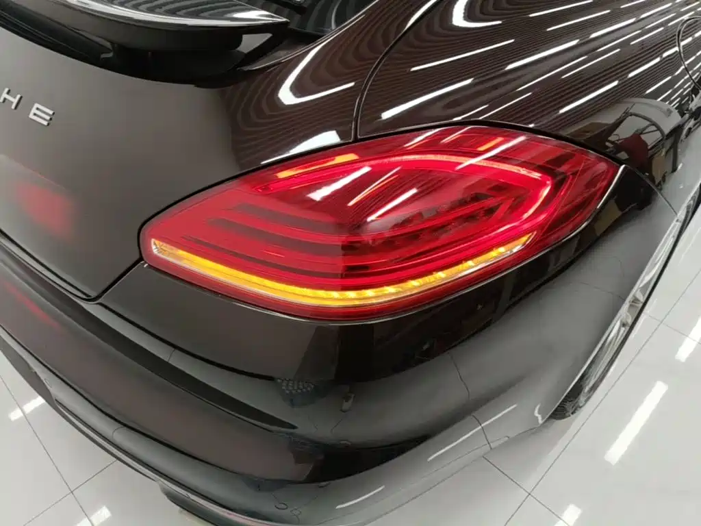 Porsche Panamera 2016 — фото 8
