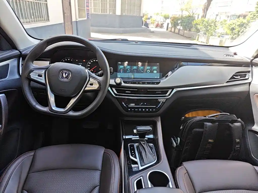 Changan CS35PLUS 2019 — фото 6