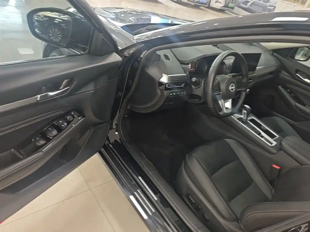 Nissan Teana 2023 — фото 16
