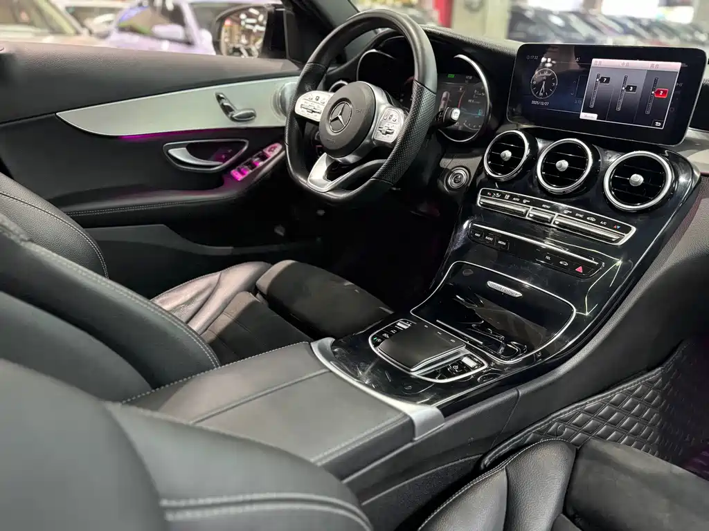 Mercedes-Benz C-Class 2021 — фото 16