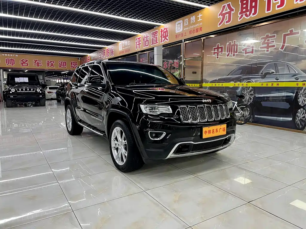 Jeep Grand Cherokee 2017 — фото 3