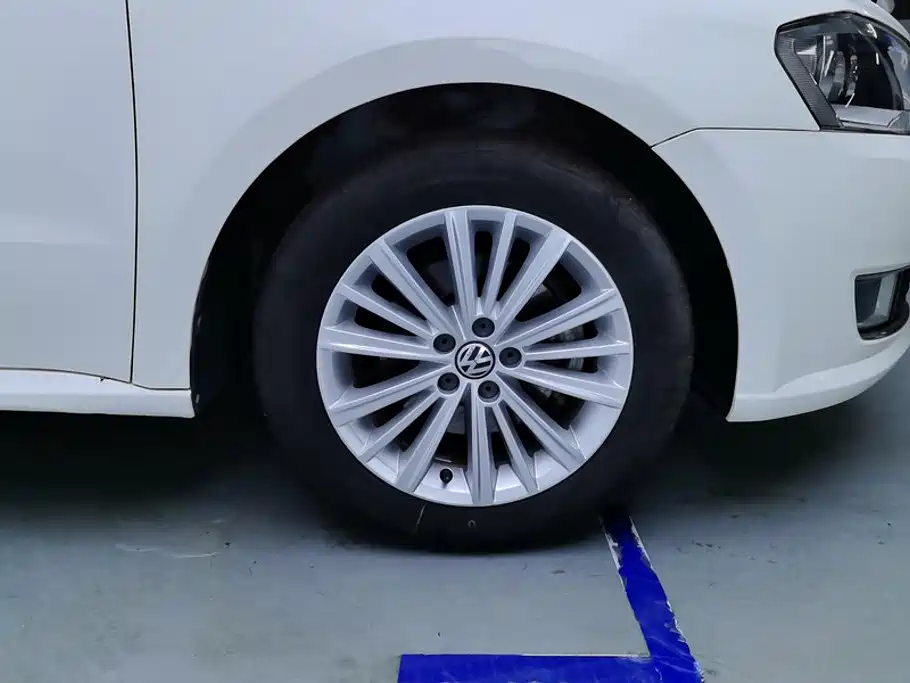 Volkswagen Gran Lavida 2015