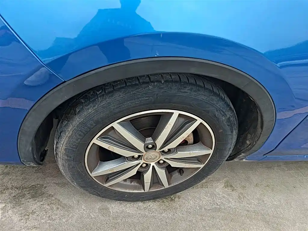 Changan Eado XT 2015 — фото 23
