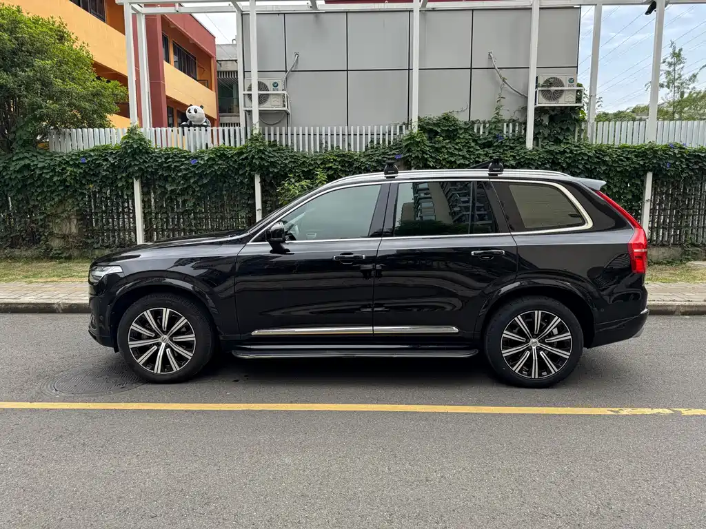 Volvo XC90 2022 — фото 5