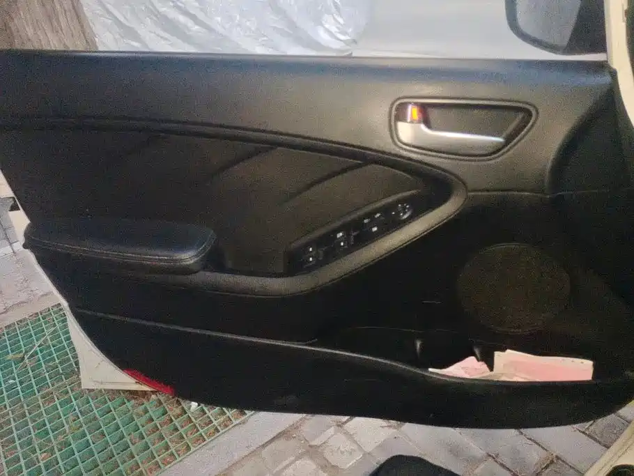 Kia K3 2016