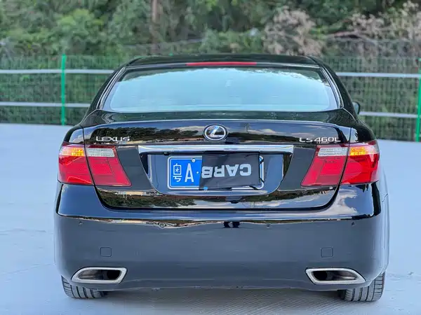 Lexus LS 2006
