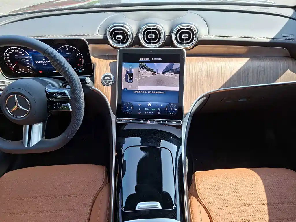 Mercedes-Benz GLC 2025 — фото 11