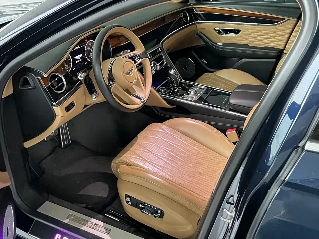 Bentley Flying Spur 2020 — фото 4