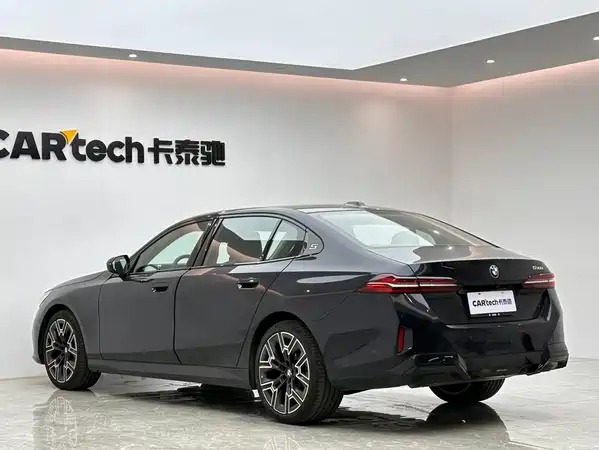 BMW 5 Series 2026
