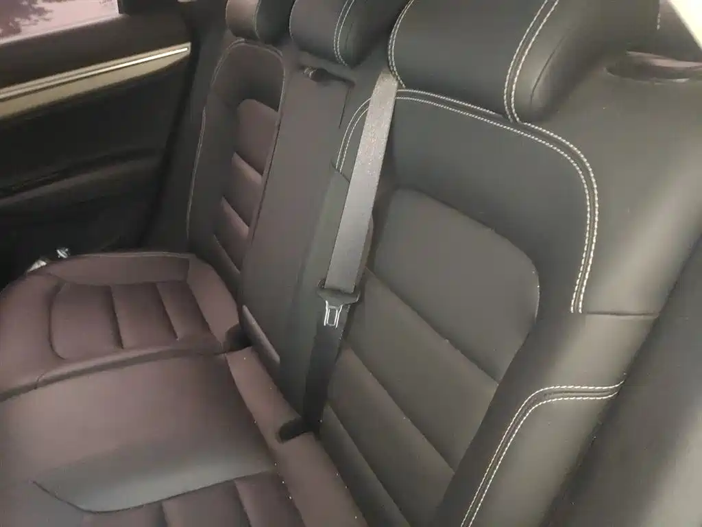 Geely Emgrand GS 2019 — фото 15