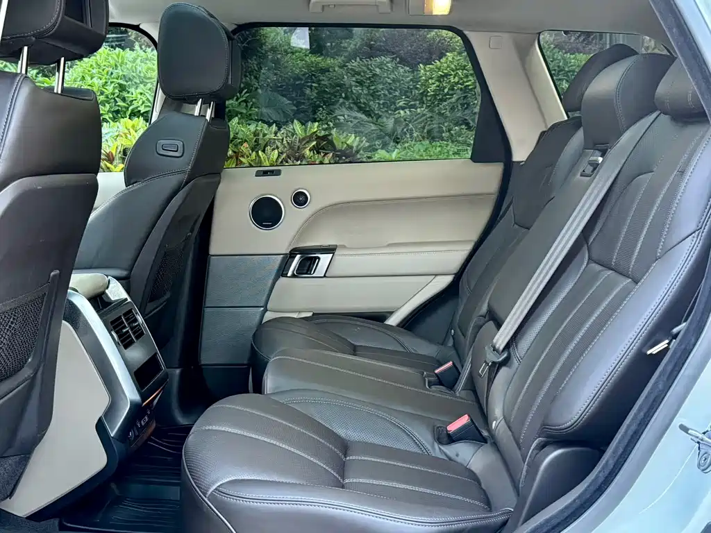 Land Rover Range Rover Sport 2017 — фото 16
