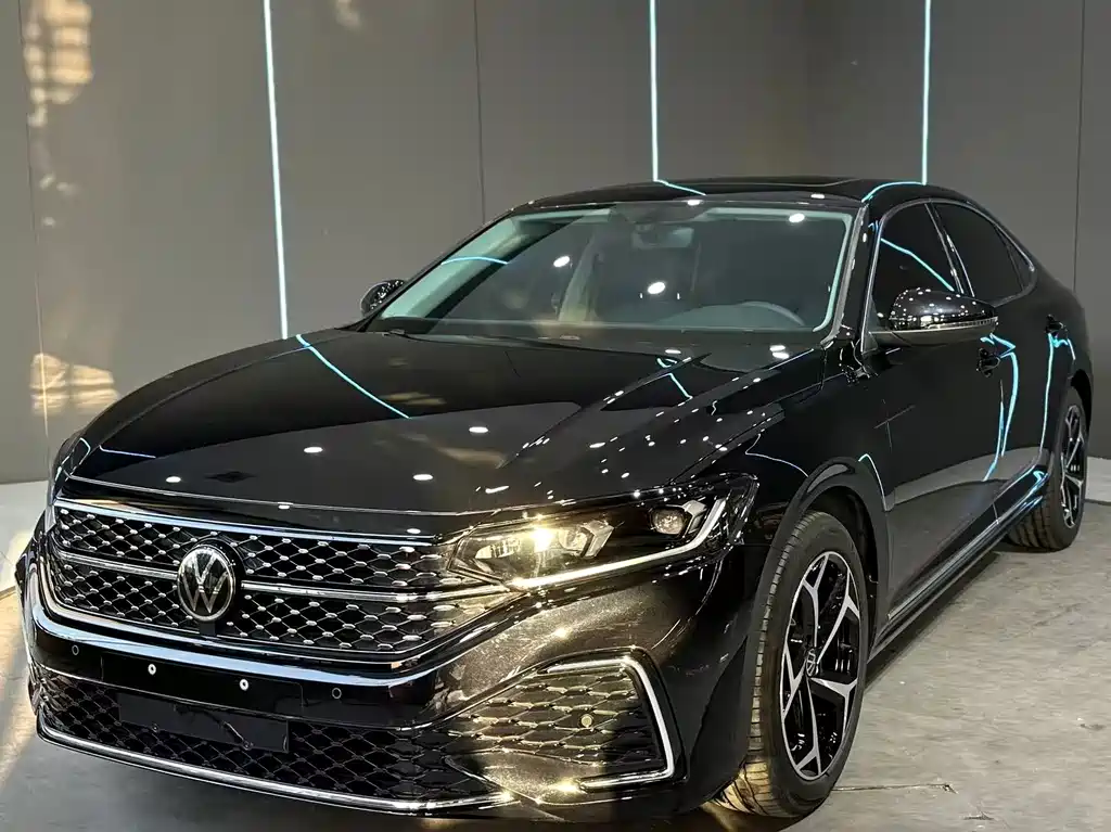 Volkswagen Passat 2025