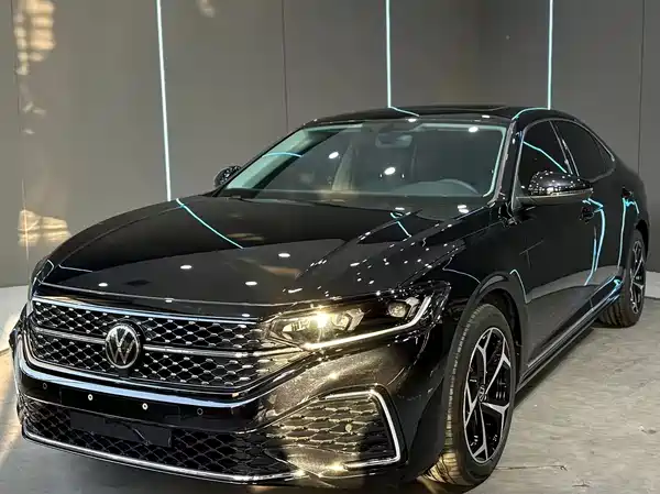 Volkswagen Passat 2025