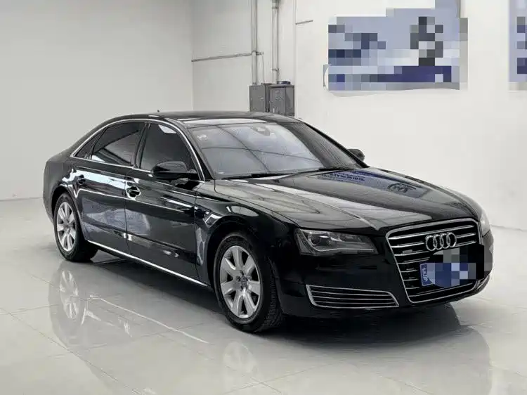 Audi A8 2013