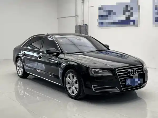 Audi A8 2013