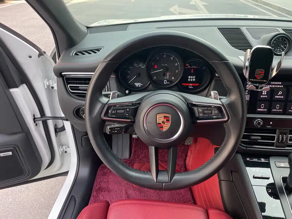 Porsche Macan 2023 — фото 19