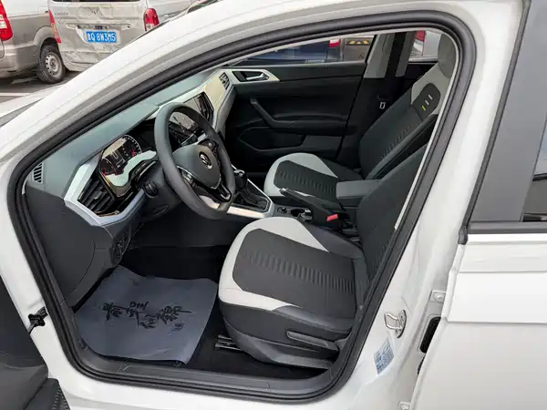 Volkswagen Polo 2022