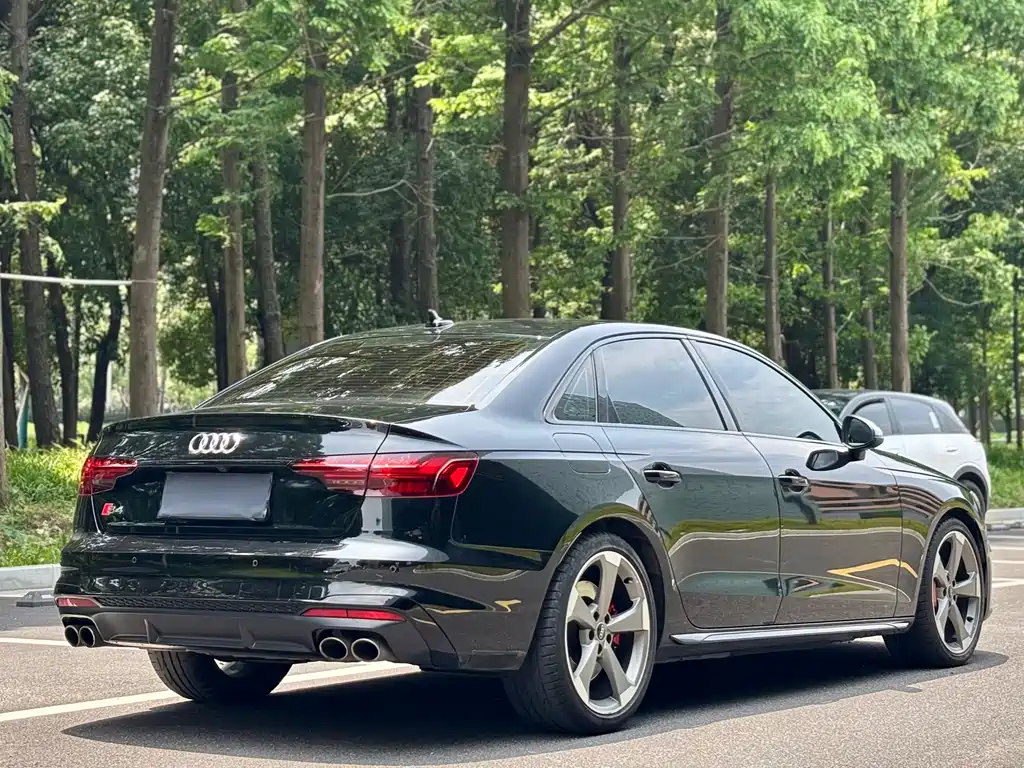 Audi S4 2021 — фото 10