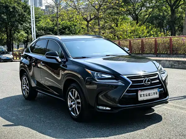 Lexus NX 2015