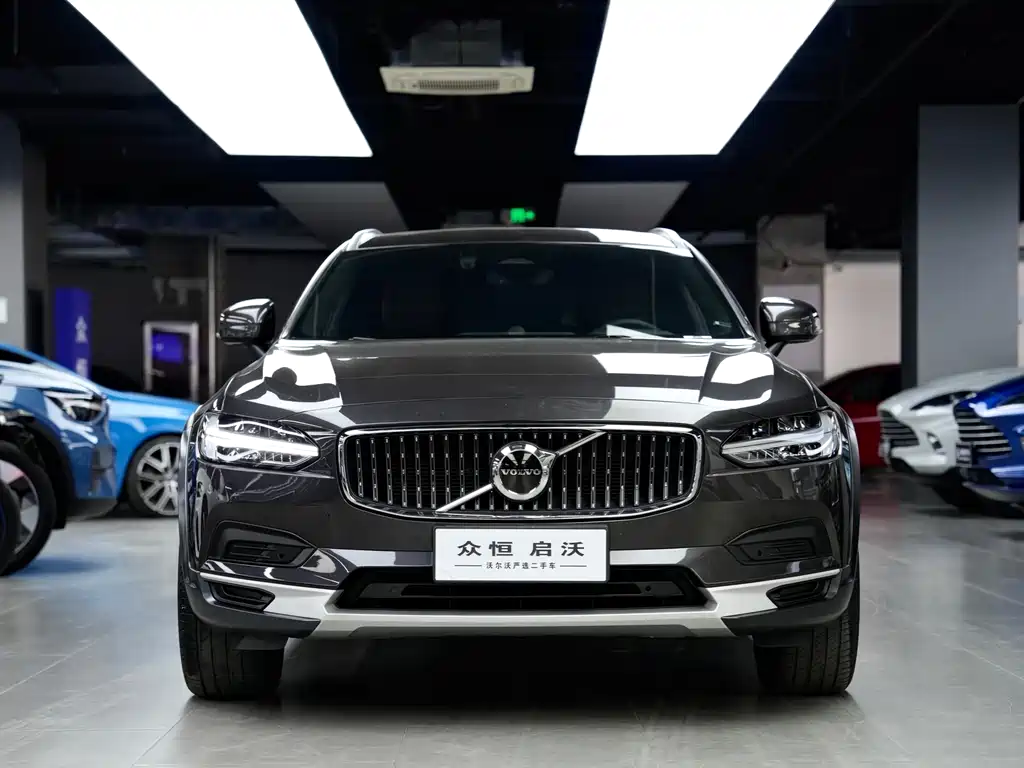 Volvo V90 2023 — фото 2