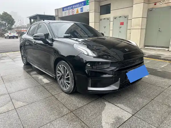 Lynk & Co 03 2020