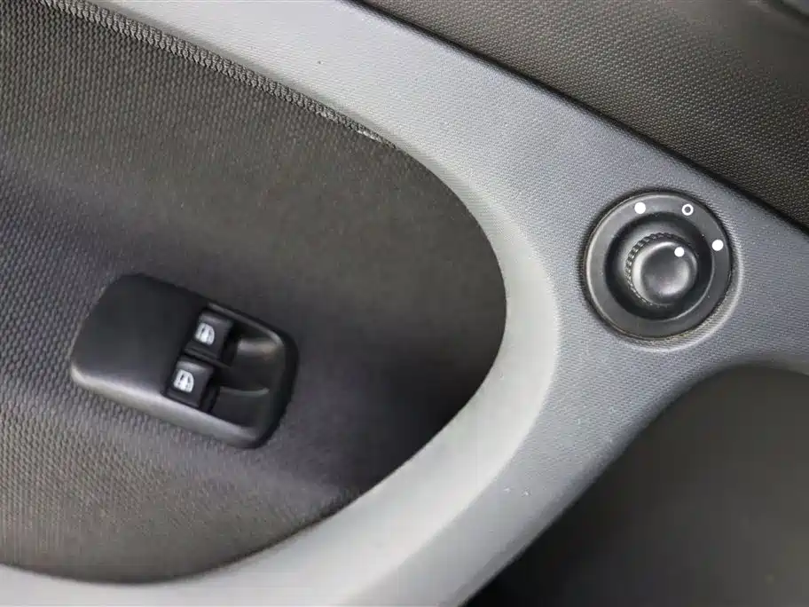 smart Fortwo 2017 — фото 11