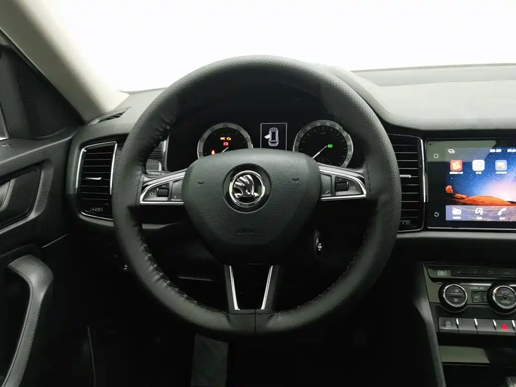 Skoda Kodiaq 2018 — фото 11