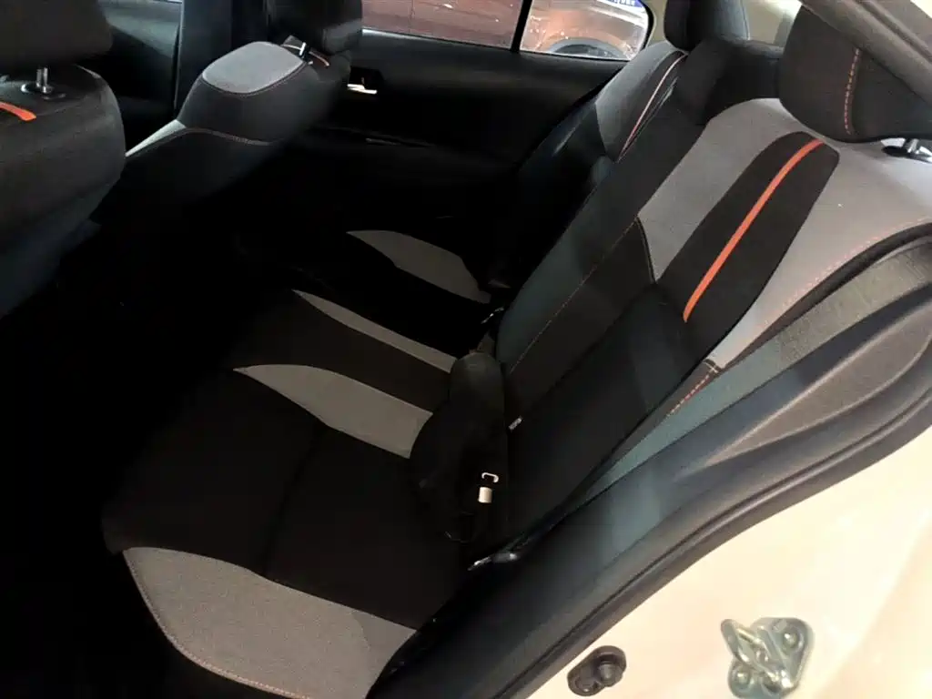 Toyota Corolla 2023 — фото 17