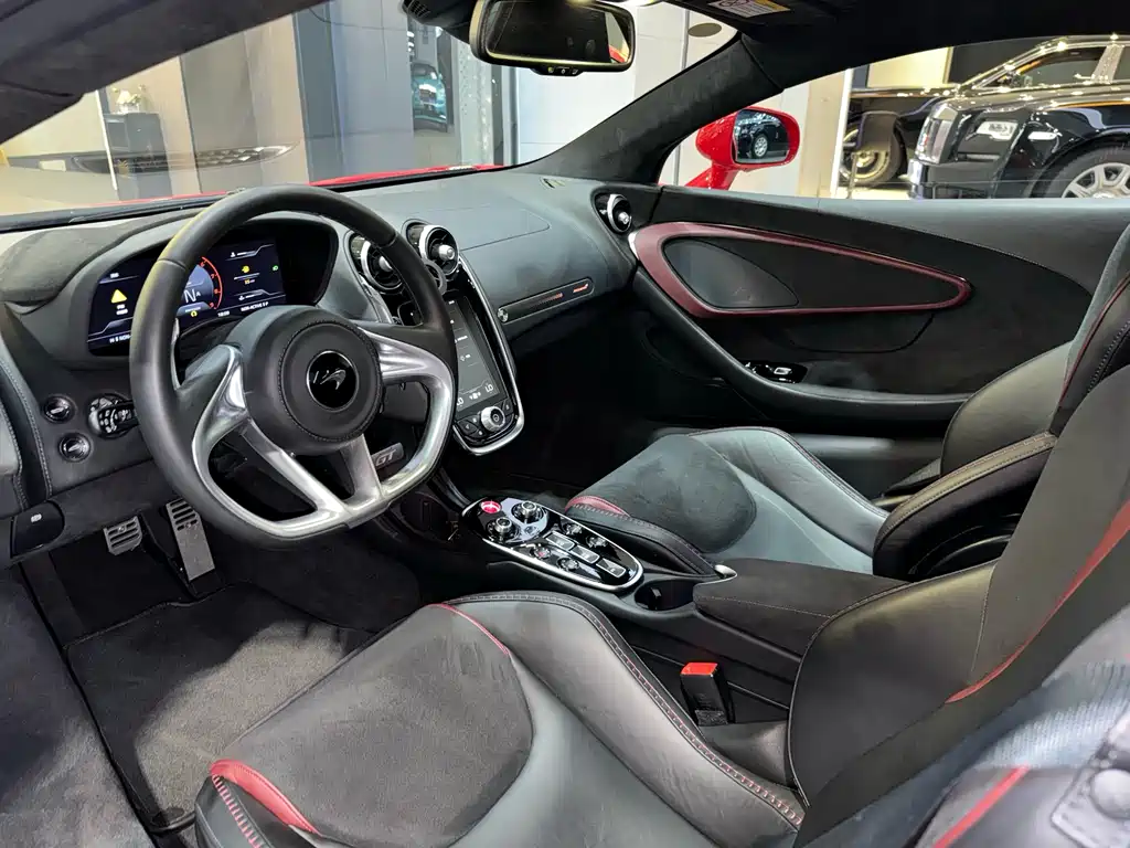 McLaren GT 2022 — фото 12
