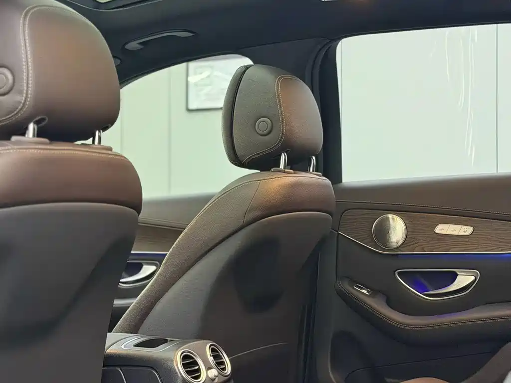 Mercedes-Benz GLC 2023 — фото 8