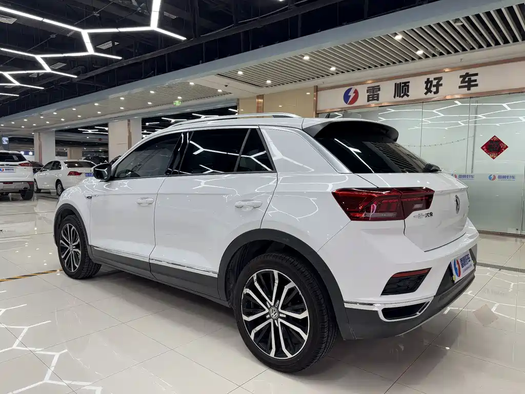 Volkswagen T-Roc 2020 — фото 6