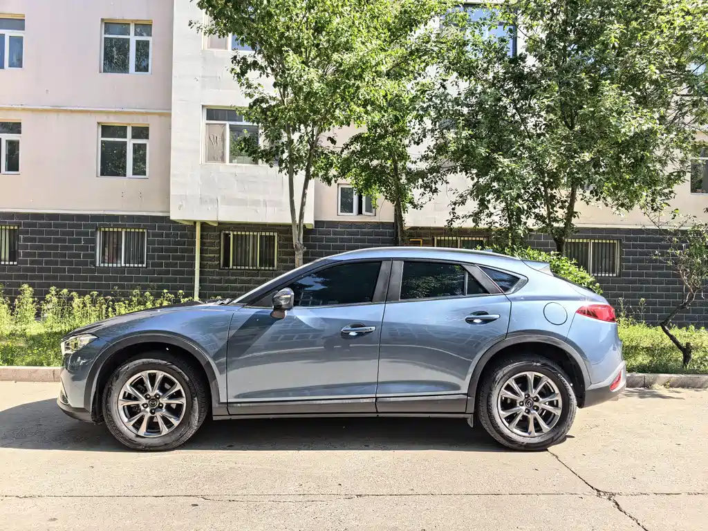 Mazda CX-4 2019 — фото 8