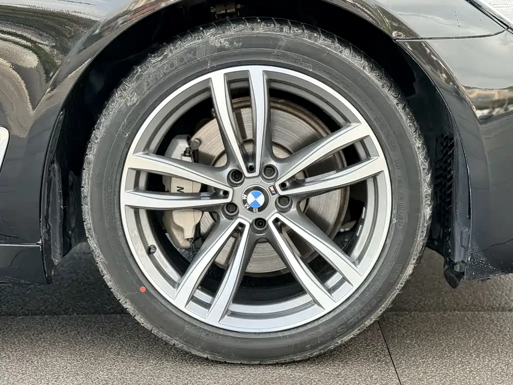 BMW 7 Series 2019 — фото 10