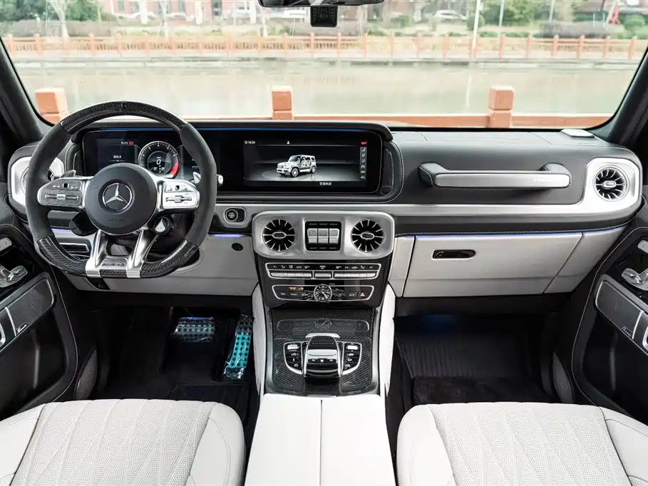 Mercedes-Benz G-Class AMG 2023 — фото 19