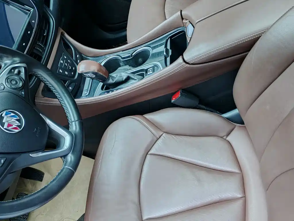 Buick Envision Plus 2021 — фото 12