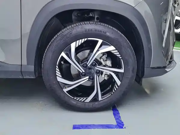 Geely Boyue 2024