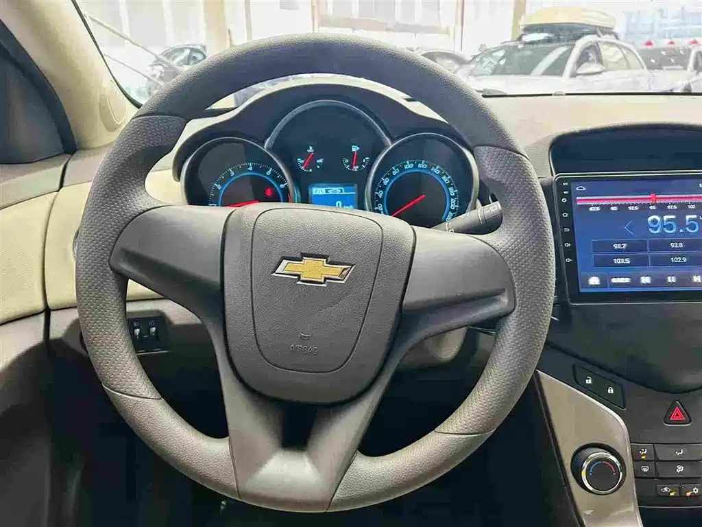 Chevrolet Cruze 2015 — фото 14